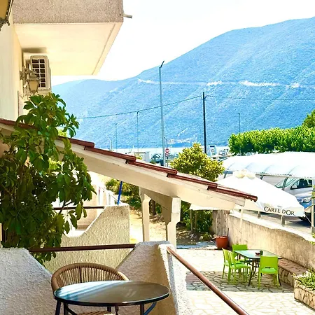 Ammos Family * Vasiliki (Lefkada)